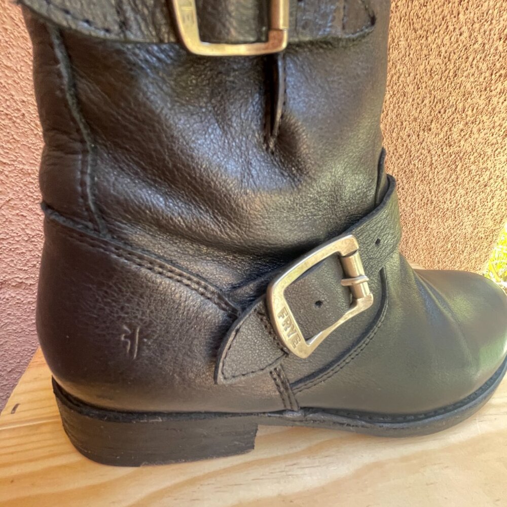 Frye Vicky Engineer 6 inch black 100% leather buckle moto boots ankle booties - Picture 9 of 16